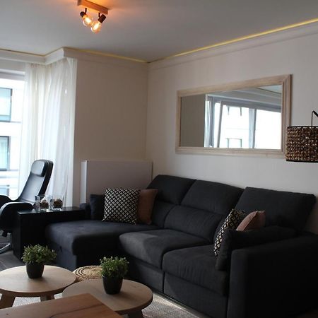 Cosy Appartement- 2 slaapkamers schuin zeezicht met Garage Knokke-Heist Buitenkant foto